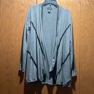 Gray cotton and cashmere sweater with zipper accents